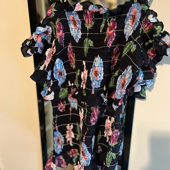 Nicole Miller off shoulder smocked top - stretchy silk/viscose - Picture 5 of 8